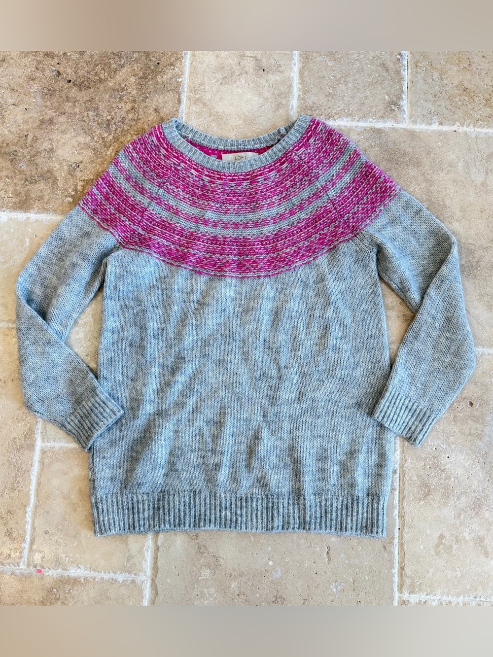 LOFT Ann Taylor Acrylic Mohair Wool Blend Sweater Gray Pink Knit Women’s M